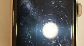 Fair
													Apple Watch Series 5 40mm - Gold, A2092 - GPS, Aluminum, photo 5 of 11