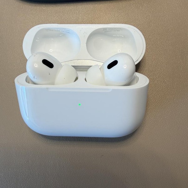 Apple AirPods Pro 2 - USB-C