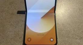 Mint
													Samsung Galaxy Z Flip6 - Unlocked, Yellow, 256 GB, 12 GB, SM-F741U1, photo 4 of 6