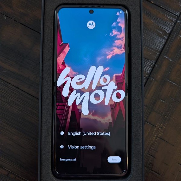 Motorola Razr Plus (2024) - Unlocked, 256 GB, Green, 12 GB