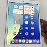 Good Apple iPad 8th Gen - Wi-Fi, 128 GB, Silver, A2270