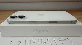 Mint
													Apple iPhone 16 - Unlocked, White, 128 GB, A3081, photo 4 of 7