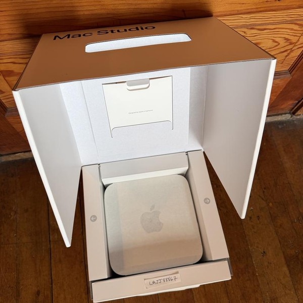 Mac Studio 2022 - 512 GB, 32 GB, Apple M1 Max, 24 Core GPU