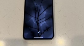 Good
													Nothing Phone (2) - Unlocked, Gray, 256 GB, 12 GB, photo 3 of 6
