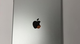 Good
													Apple iPad 9th Gen - Unlocked, Silver, 64 GB, A2603, photo 3 of 5