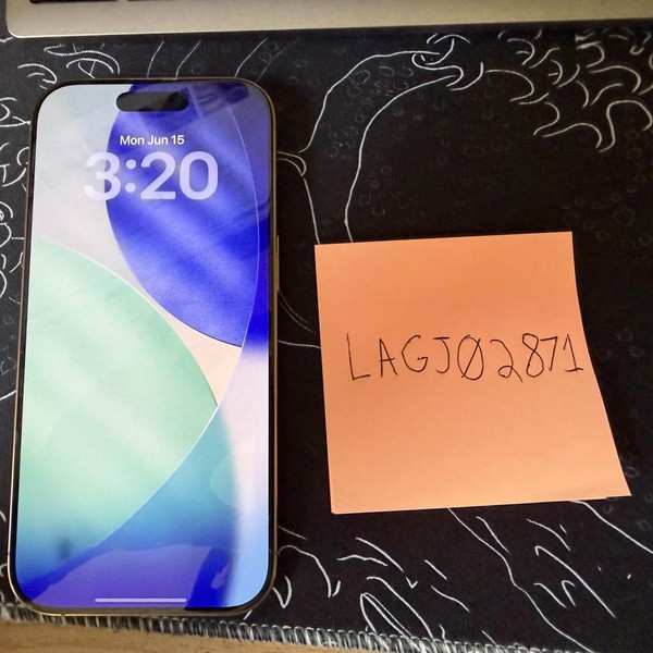 Apple iPhone 16 Pro - Mint Mobile, 256 GB, Desert, A3083