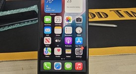 Good
													Apple iPhone SE 3rd Gen 2022 - Unlocked, Midnight, 256 GB, A2595, photo 2 of 3