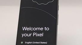 Good
													Google Pixel 8 - Unlocked, Hazel, 128 GB, 8 GB, G9BQD, Sub-6 5G, photo 3 of 4