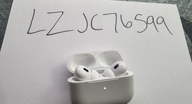 Used
													Apple AirPods Pro 2nd Gen - Lightning, photo 2 of 5