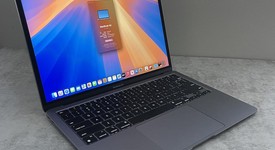 Good
													MacBook Air 2020 - 13" - Apple M1, Gray, 128 GB, 8 GB, photo 1 of 9
