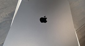 Mint
													Apple iPad Pro 13" (M4) 2024 - Unlocked, Black, 256 GB, 8 GB, A2926, Standard Glass, photo 1 of 9