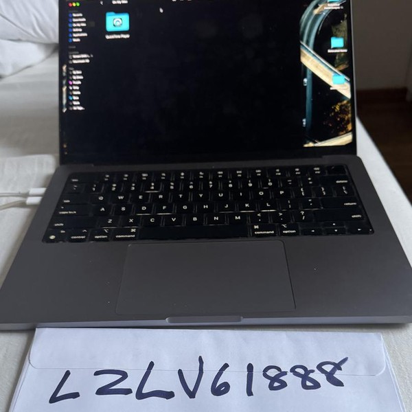 MacBook Pro 2021 - 14 inch - 512 GB, Silver, 16 GB, Apple M1 Pro 8-core