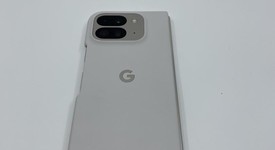 Mint
													Google Pixel 9 Pro Fold - Unlocked, Porcelain, 256 GB, GGH2X, photo 4 of 9