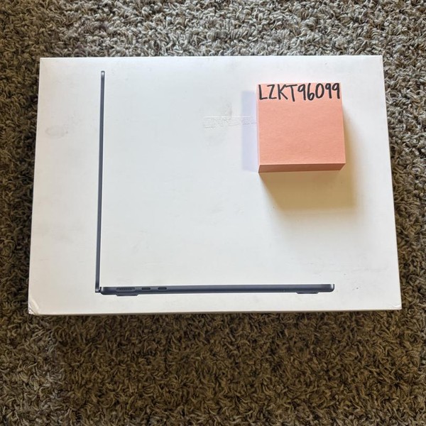 MacBook Air 2024 (M3) - 13 inch - 256 GB, Midnight, 16 GB, Apple M3, 8-core GPU