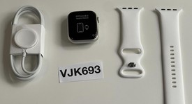 Mint
													Apple Watch Series 7 45mm - Starlight, A2474 - GPS, Aluminum, photo 1 of 6