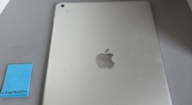 Good
													Apple iPad 9th Gen - Wi-Fi, Silver, 64 GB, A2602, photo 3 of 5