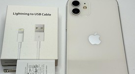 Mint
													Apple iPhone 12 - Unlocked, White, 64 GB, A2172, photo 4 of 5