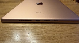 Good
													Apple iPad 8th Gen - Wi-Fi, Gold, 32 GB, A2270, photo 4 of 7