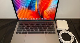 Mint
													MacBook Pro 2018 (With Touch Bar) - 13" - I5, Gray, 512 GB, 8 GB, photo 1 of 8