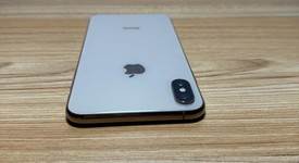 Good
													Apple iPhone Xs Max - AT&T, Gold, 64 GB, A1921, photo 5 of 7