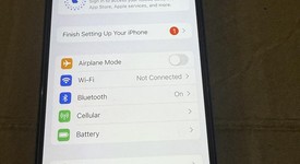 Mint
													Apple iPhone 13 - Unlocked, Midnight, 128 GB, A2482, photo 5 of 9