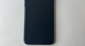 Good
													Apple iPhone SE 2nd Gen 2020 - Unlocked, Black, 64 GB, A2275, photo 1 of 8