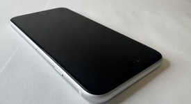 Good
													Apple iPhone SE 2nd Gen 2020 - Unlocked, White, 128 GB, A2275, photo 5 of 7