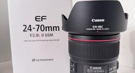 Mint
													Canon EF 24-70mm f2.8L II USM, photo 5 of 12
