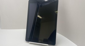 Good
													Apple iPad 5th Gen - Wi-Fi, Gray, 32 GB, A1822, photo 2 of 6