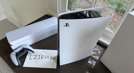 Mint
													PlayStation 5 Standard Edition (2020) - White, 825 GB, Standard Edition, photo 3 of 7
