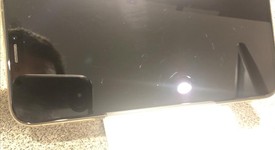Good
													Apple iPhone Xs - Unlocked, Gold, 64 GB, A1920, photo 3 of 7