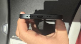 Mint
													Apple iPhone 16 - Unlocked, Black, 128 GB, A3081, photo 5 of 15