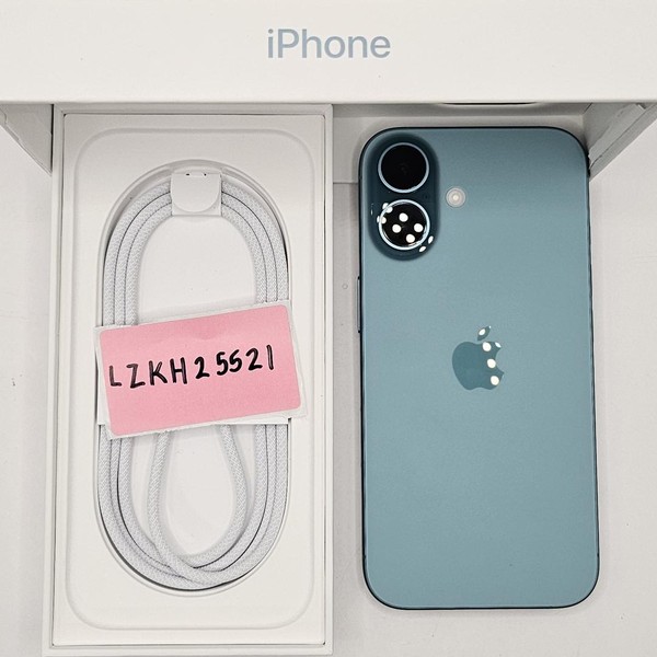 Apple iPhone 16 - Unlocked, 128 GB, Teal, A3081