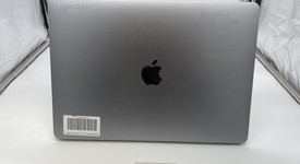 Good
													MacBook Pro 2020 - 13" - I5, Gray, 1 TB, 16 GB, photo 4 of 7