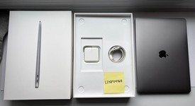 Good
													MacBook Air 2020 - 13" - Apple M1, Gray, 512 GB, 8 GB, photo 1 of 4