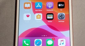 Good
													Apple iPhone 7 Plus - T-Mobile, Rose Gold, 32 GB, A1661, photo 1 of 8