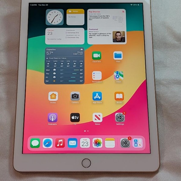 Apple iPad 6th Gen - Unlocked, 32 GB, Gold, A1954