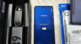 Mint
													Motorola Edge Plus (2023) - Unlocked, Black, 512 GB, 8 GB, photo 2 of 12