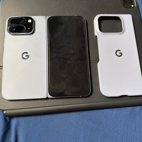 Google Pixel 10 Pro Fold - Unlocked, 256 GB, Moonstone, GU0NP