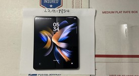 Good
													Samsung Galaxy Z Fold4 5G - Verizon, Black, 256 GB, 12 GB, SM-F936U, photo 3 of 13
