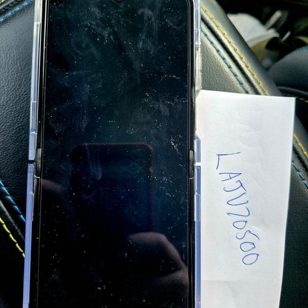 Motorola Razr (2025) - Unlocked, 256 GB, White, 8 GB