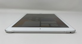 Good
													Apple iPad 6th Gen - Unlocked, Silver, 32 GB, A1954, photo 4 of 6