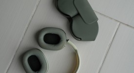 Used
													Apple AirPods Max - Green, photo 5 of 6