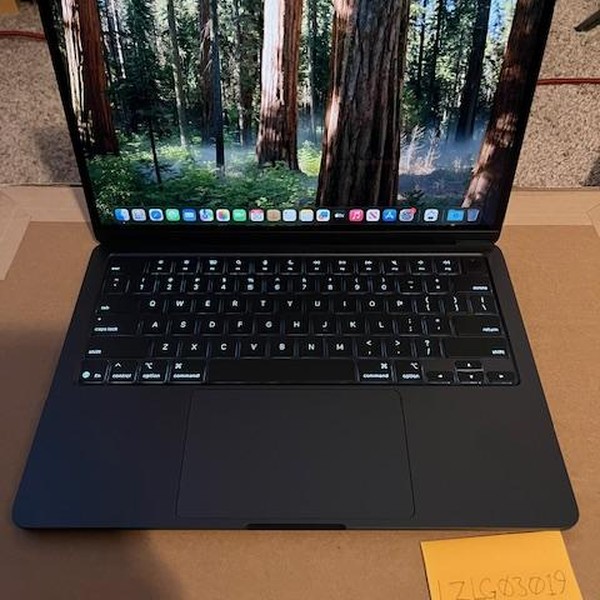 MacBook Air 2025 (M4) - 13 inch - 256 GB, Midnight, 16 GB, Apple M4