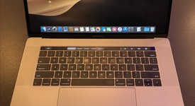 Fair
													MacBook Pro 2017 (With Touch Bar) - 15" - I7, Gray, 512 GB, 16 GB, photo 3 of 12