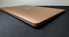 Fair
													MacBook Air 2020 - 13" - I5, Gold, 512 GB, 8 GB, photo 5 of 7