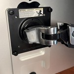 Mint Apple Studio Display 2022 - Nano-texture Glass, VESA Mount Adapter