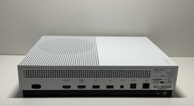 Good
													Xbox One S (2016) - White, 1 TB, photo 5 of 6