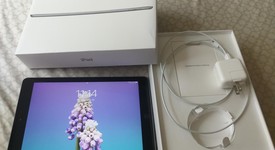 Mint
													Apple iPad 6th Gen - Wi-Fi, Gray, 32 GB, A1893, photo 4 of 11