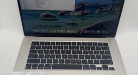 Mint
													MacBook Air 2023 - 15" - Apple M2, Starlight, 256 GB, 8 GB, photo 1 of 6